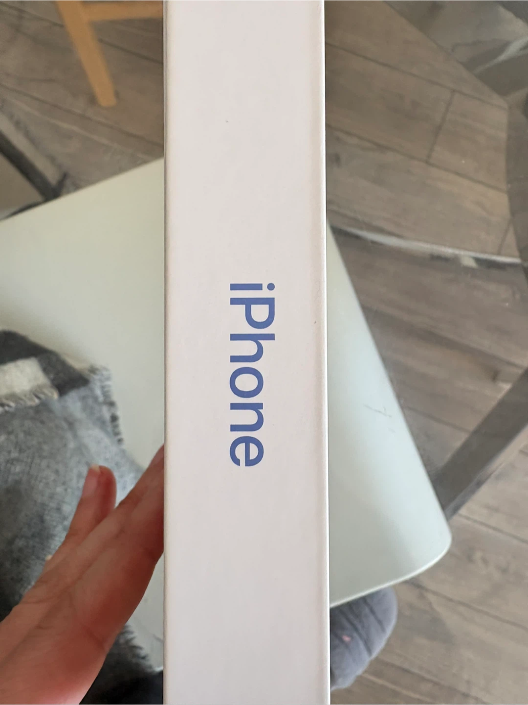 Empty box iPhone 16 Ultramarine 256GB - photo 4