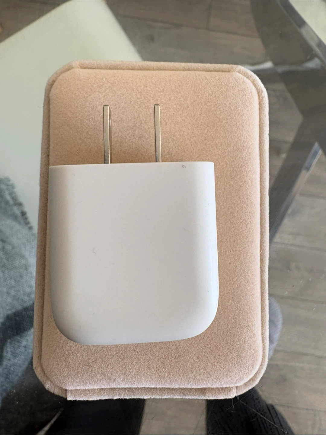 Apple charger adapter Supply Model S82A42 - photo 3