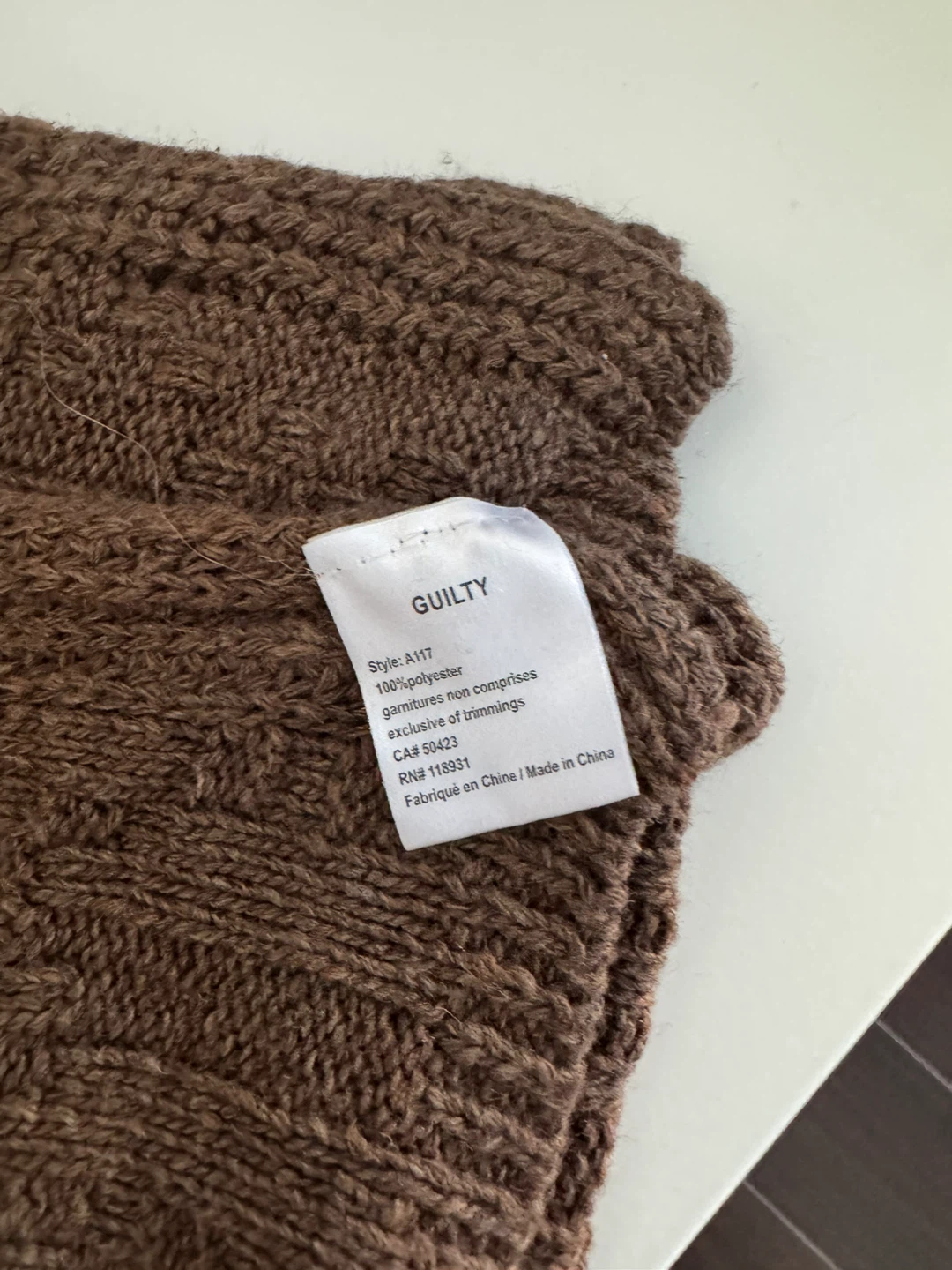 GUILTY Brown Knit Throw Blanket - photo 3