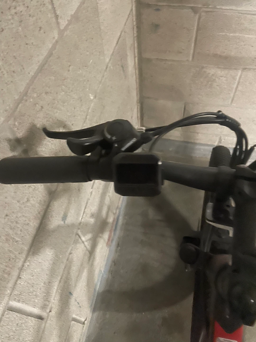 Totem Mountain hybrid e-bike - photo 2