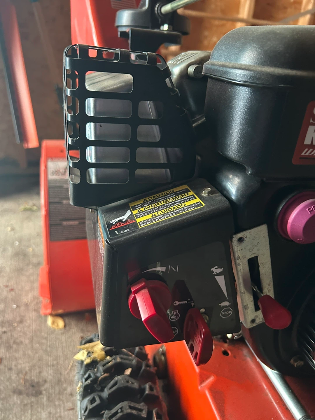 Ariens 624E Snowblower - photo 2