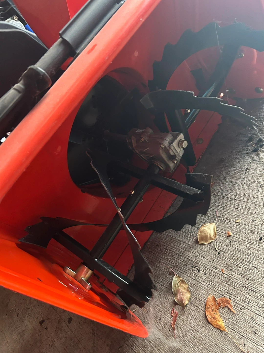 Ariens 624E Snowblower - photo 4