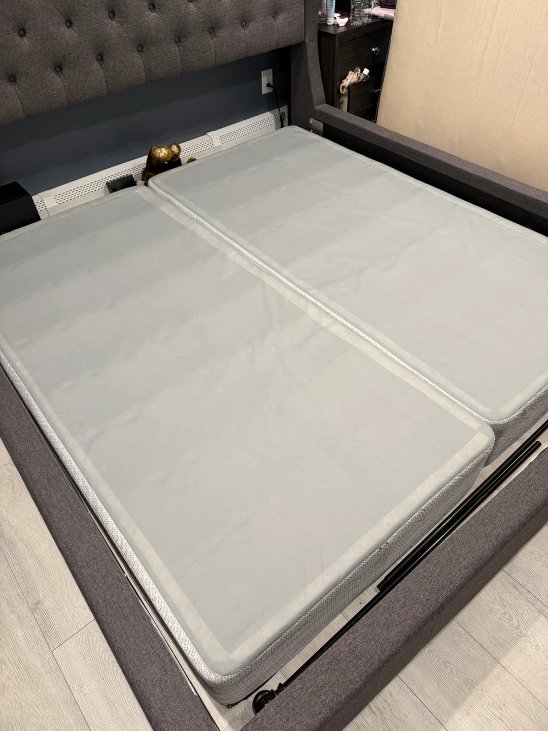 Tufted Wingback Upholstered Bed Frame - photo 4