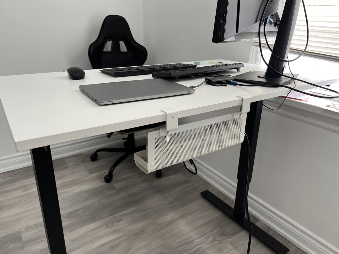IKEA adjustable desk FREE cable organizer - photo 2