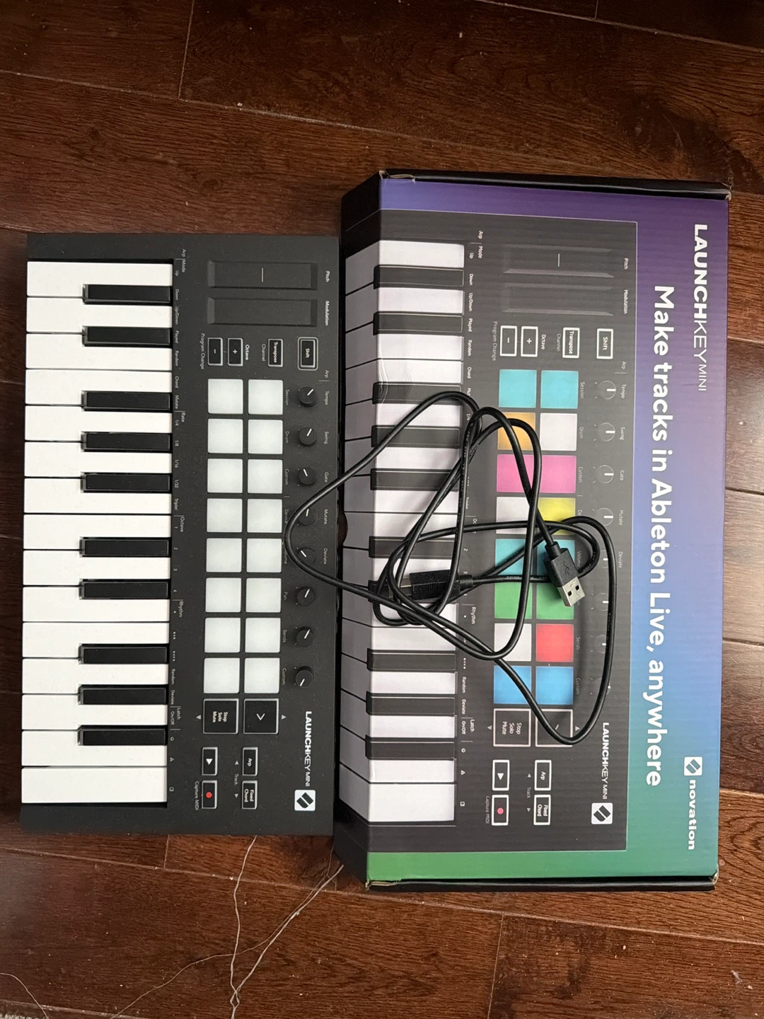 Novation Launchkey Mini MIDI Controller