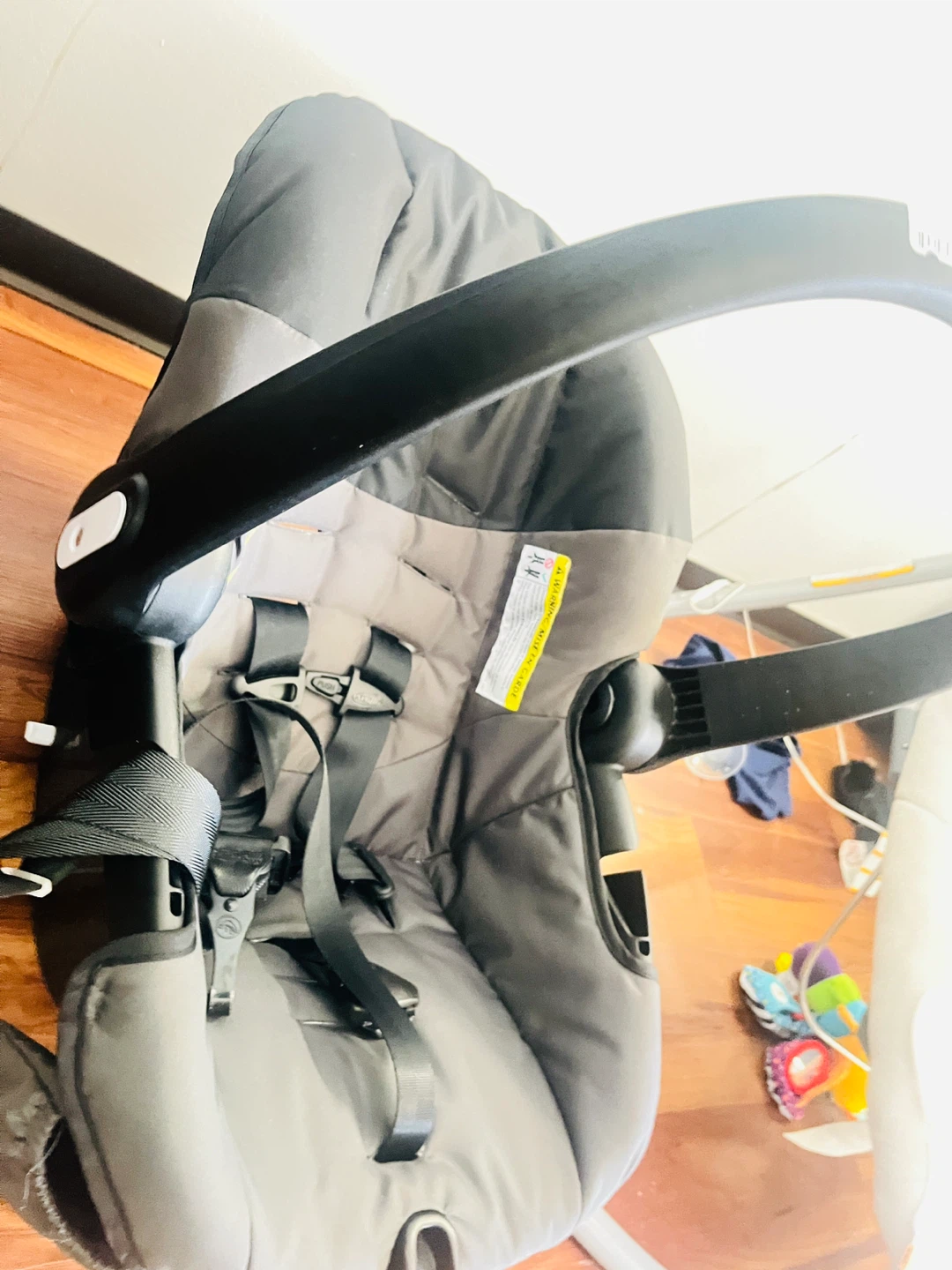 Graco Infant Car Seat - photo 2