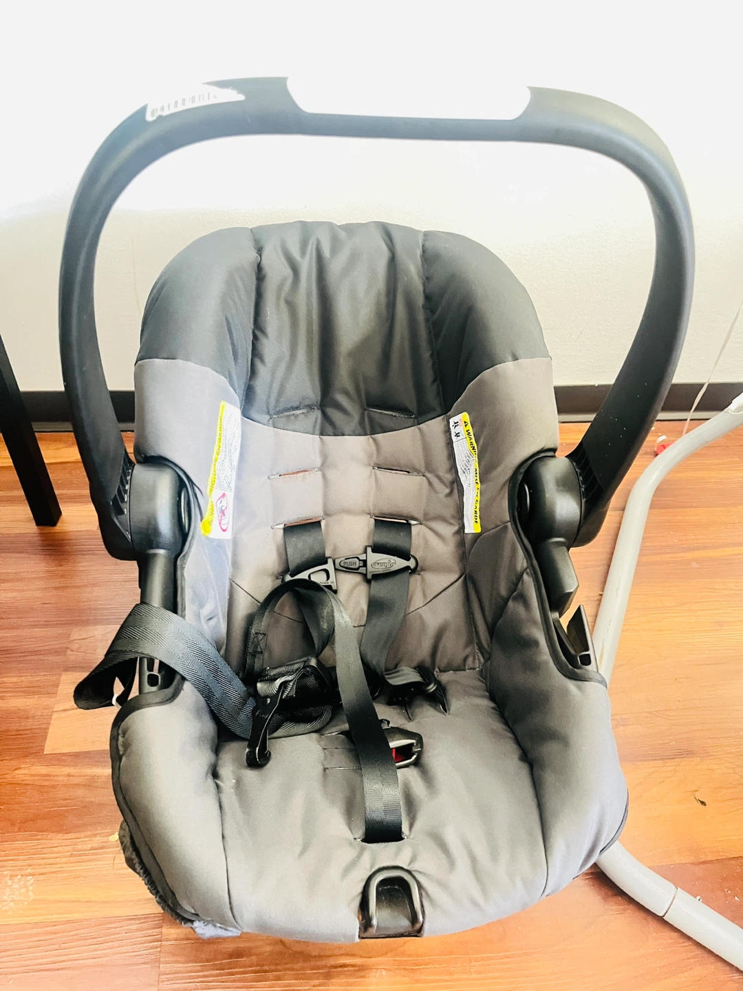 Graco Infant Car Seat - photo 3