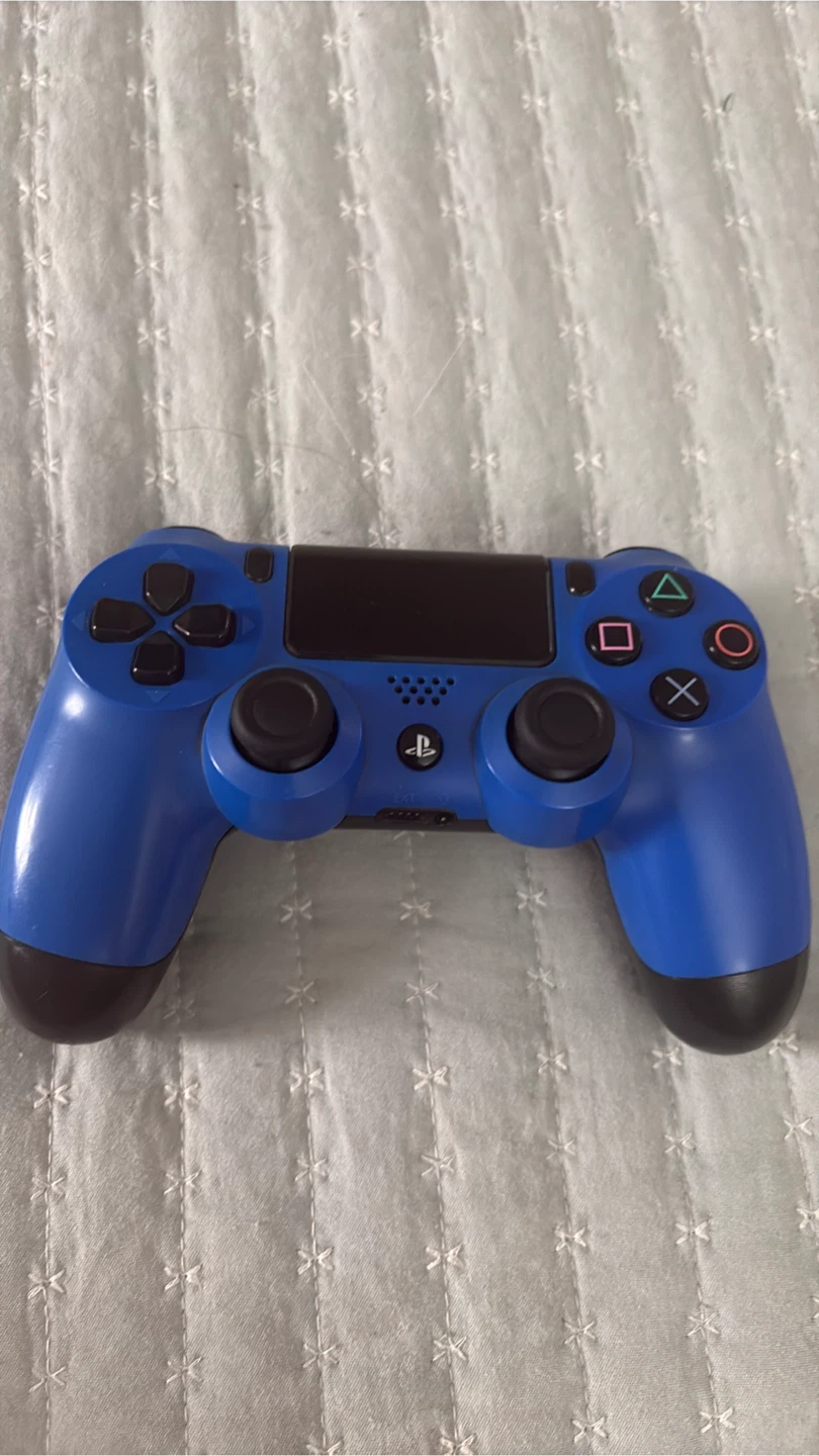 Sony DualShock 4 Wireless Controller - Blue