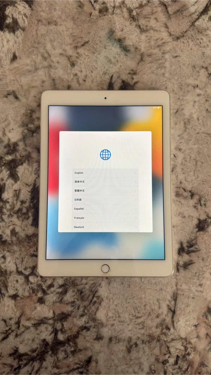 iPad Air 2 64GB Gold | Pristine Retina Display | Roblox - photo 2