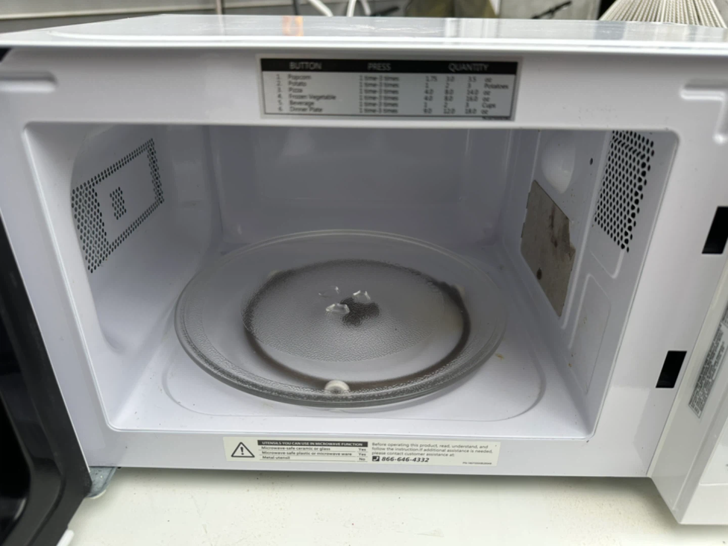 Comfee White Microwave Oven - photo 3