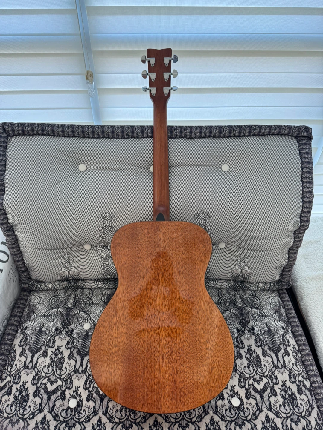 Yamaha FS800 Small Acoustic Guitar - photo 2