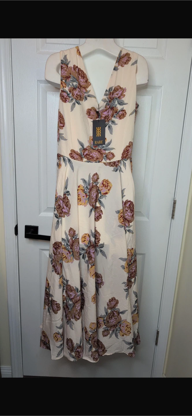 NEW! RARE LONDON Floral V-Neck Flared Midi Dress - photo 5