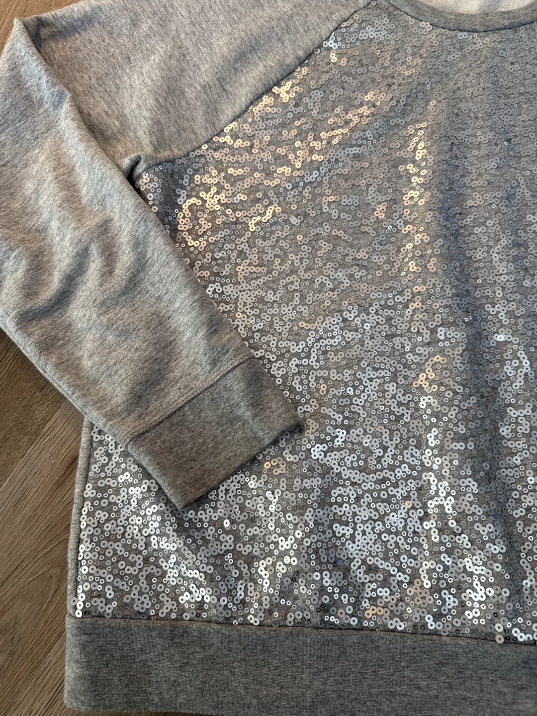 Old Navy Gray Sequin Raglan Sweatshirt XL - photo 2