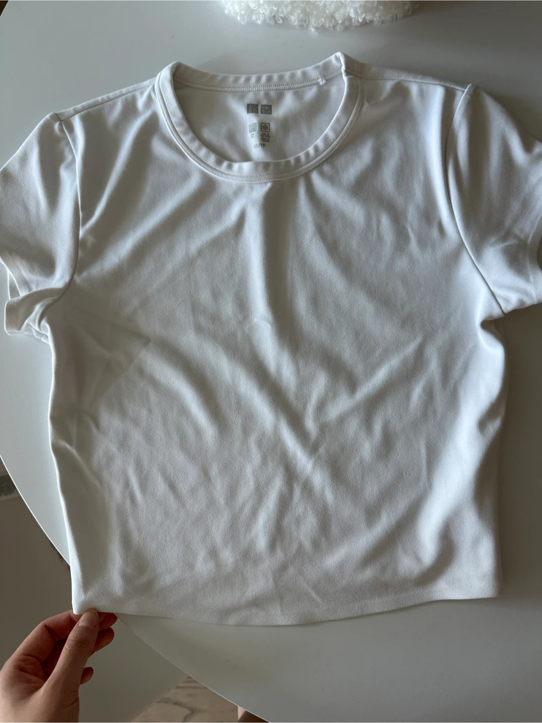 Uniqlo T-Shirts (White and Grey) - photo 2