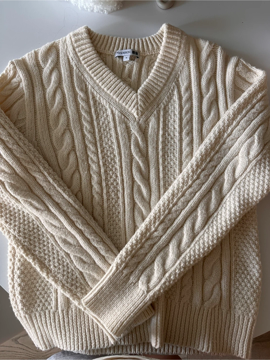Uniqlo & JW Anderson Cream Cable Knit V-Neck Sweater M