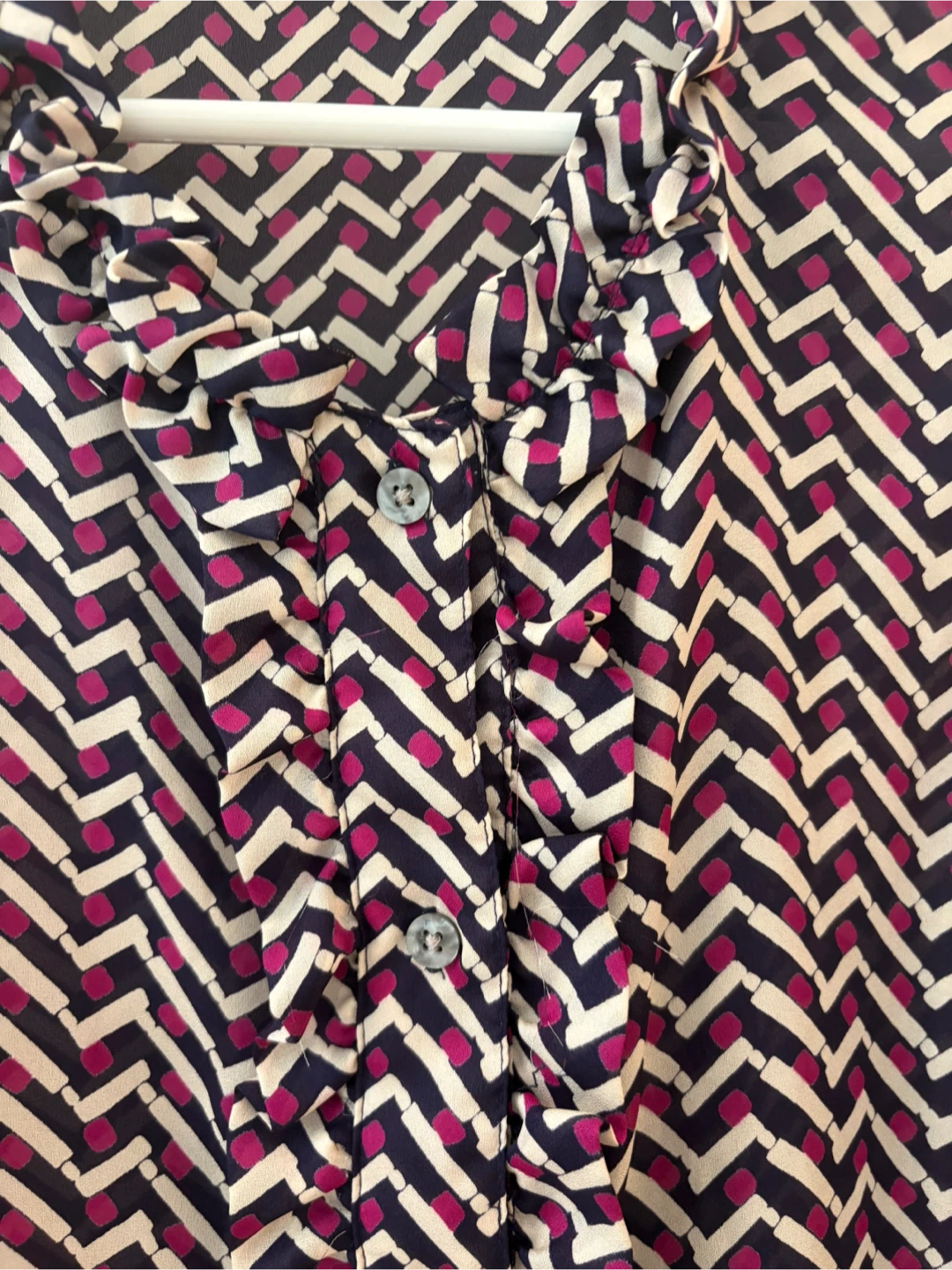 Banana Republic Sleeveless Ruffle Blouse - photo 2