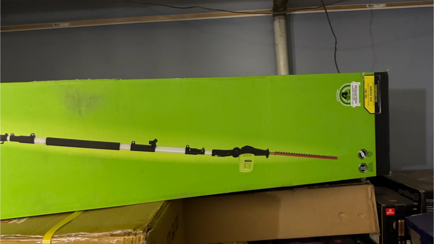 Greenworks 80V 20" Pole Hedge Trimmer - photo 2