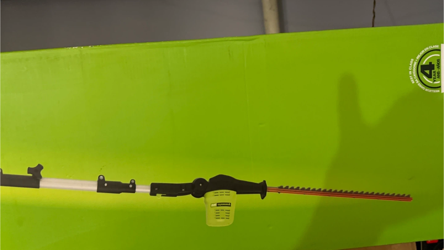Greenworks 80V 20" Pole Hedge Trimmer - photo 4