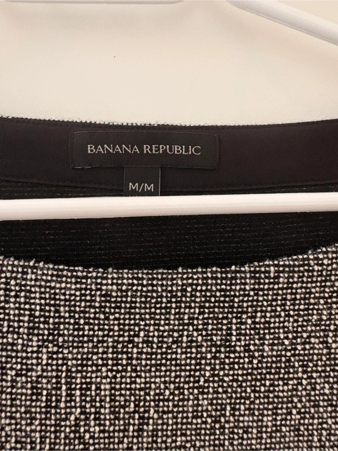 Banana Republic Women's Bell Sleeve top - photo 3