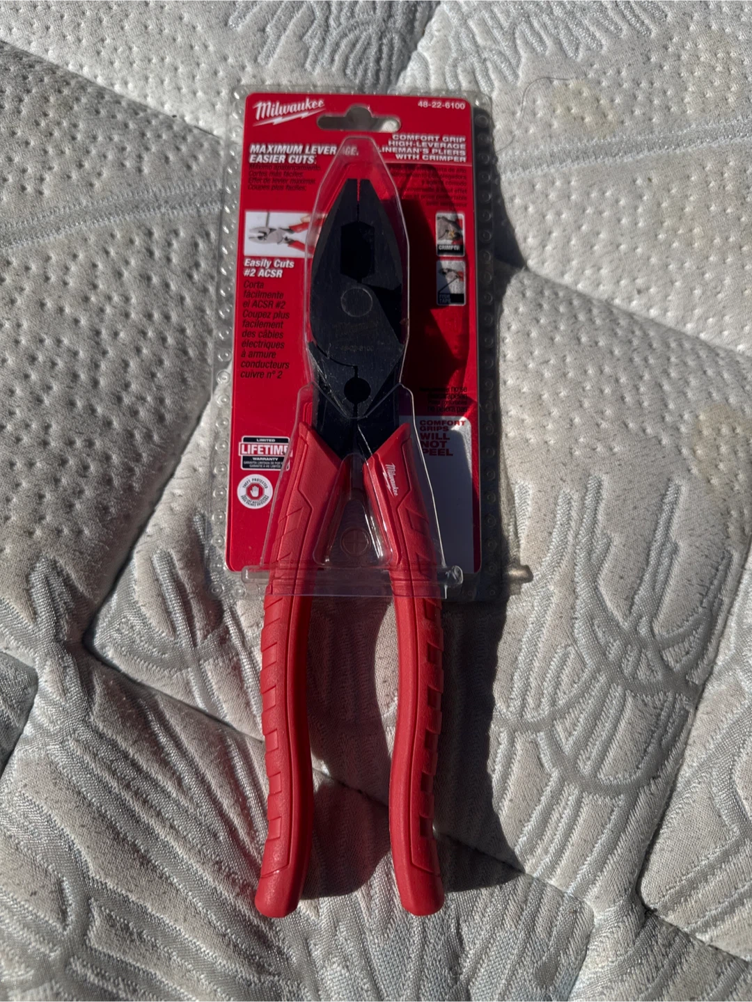 Milwaukee 48-22-6100 Lineman's Pliers with Crimper