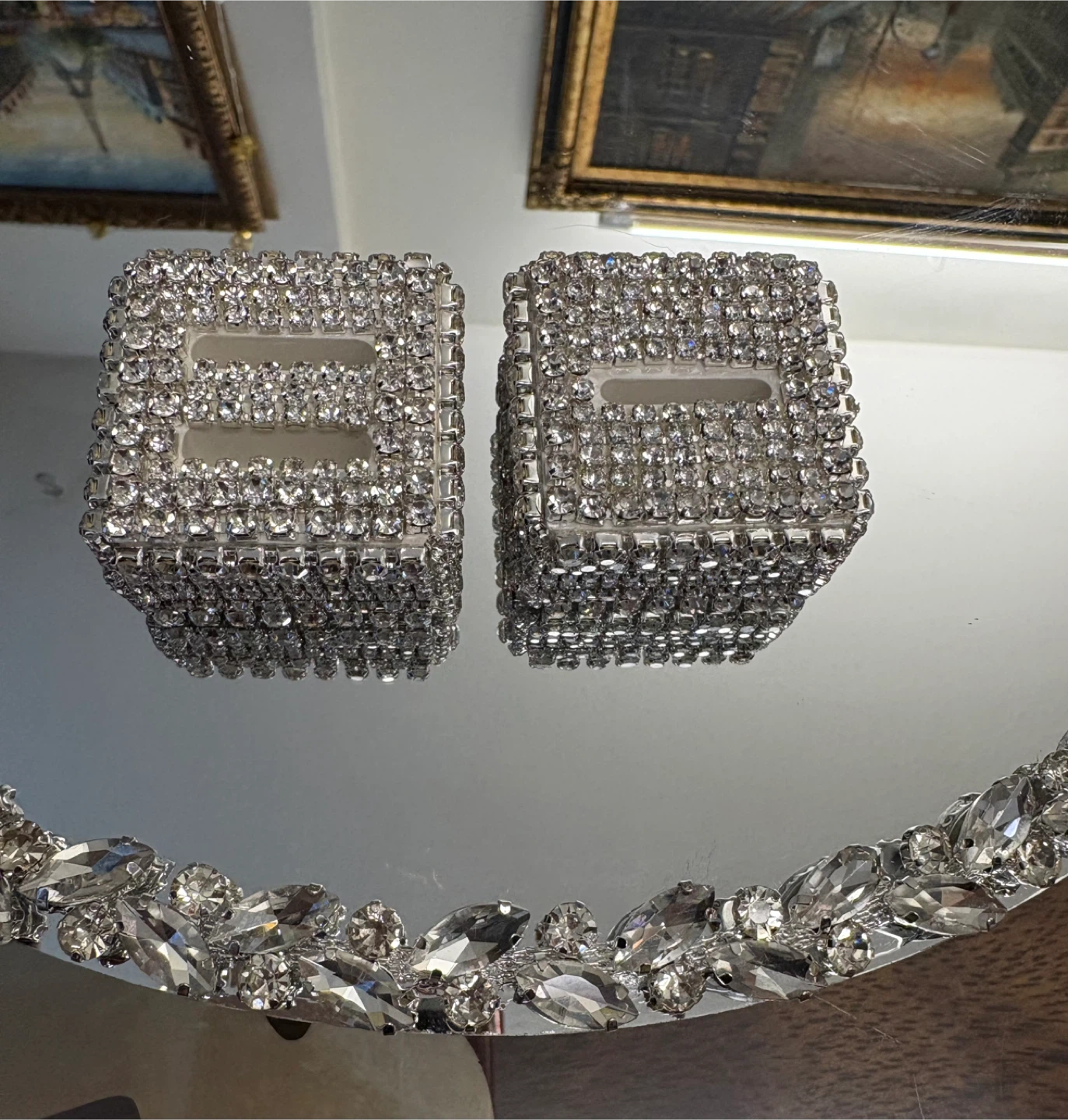 Round mirror tray with silver glass crystal rhinestone trim - photo 5
