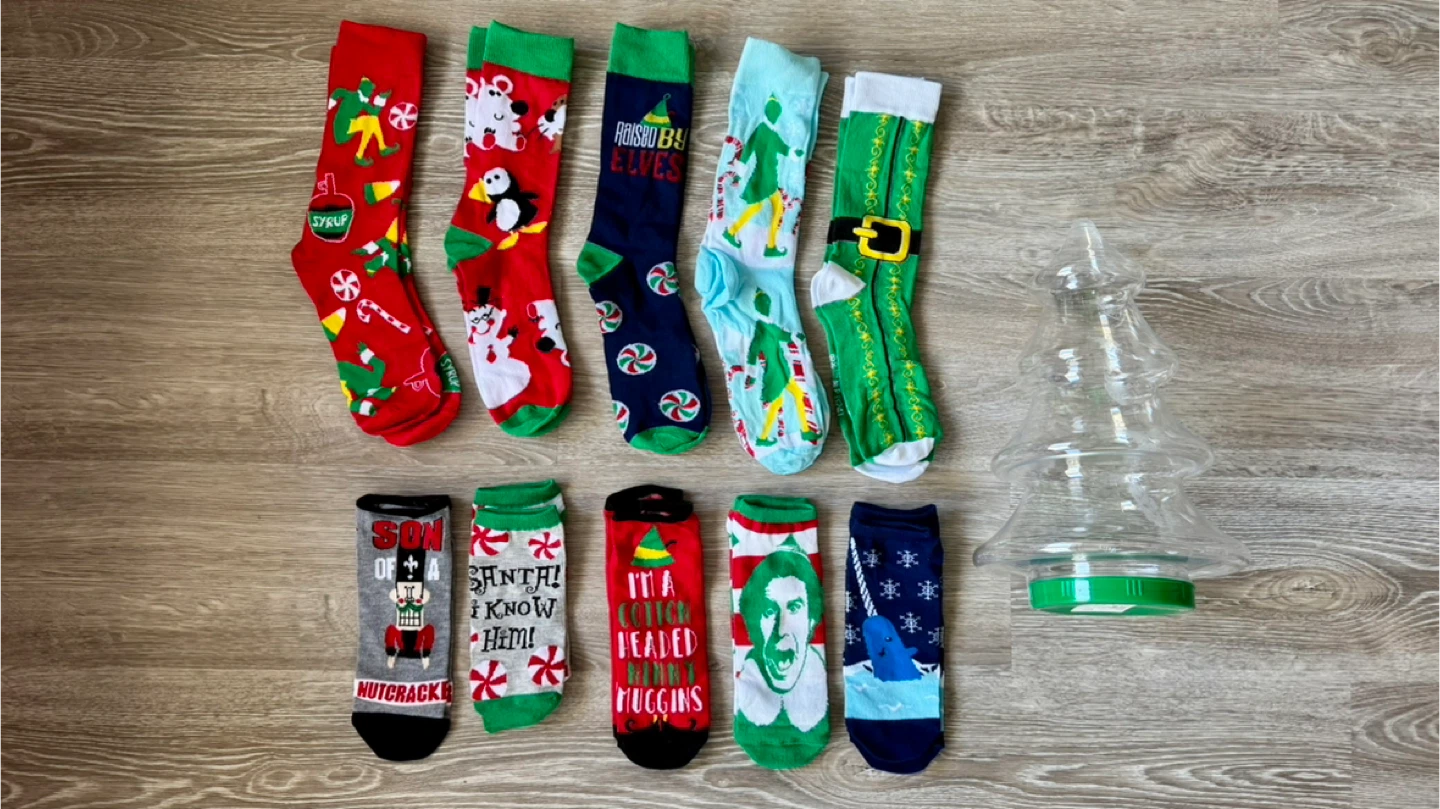 NEW - Christmas Tree Shaped Storage with Socks - photo 3