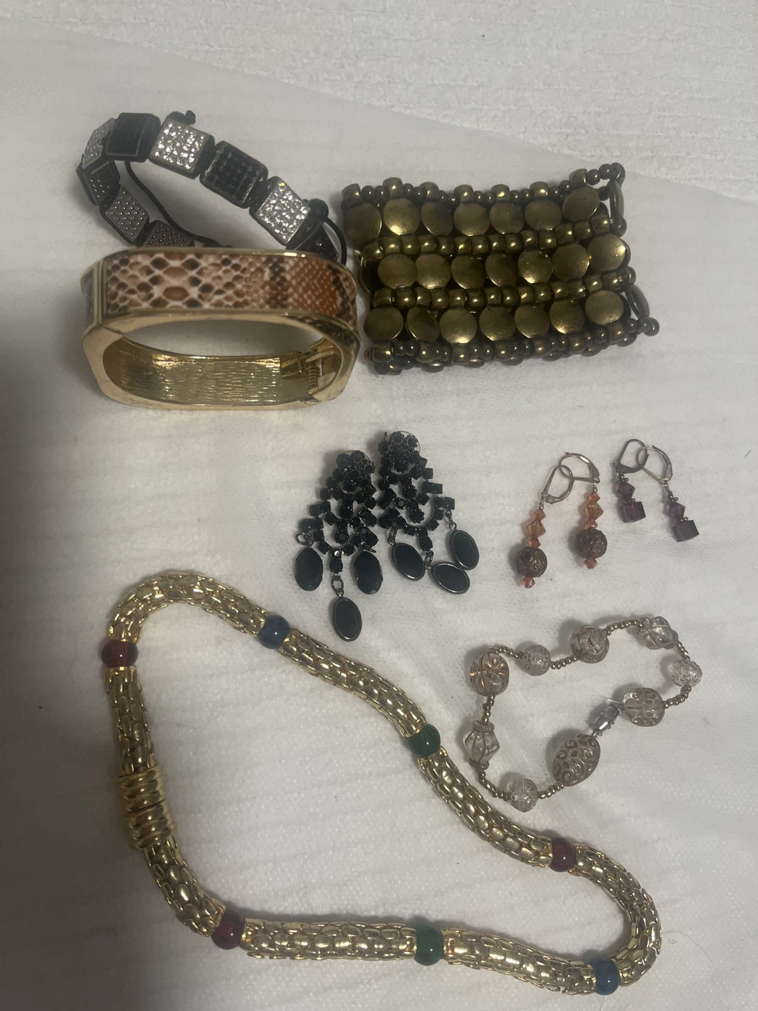 Assorted Women's Jewelry Lot