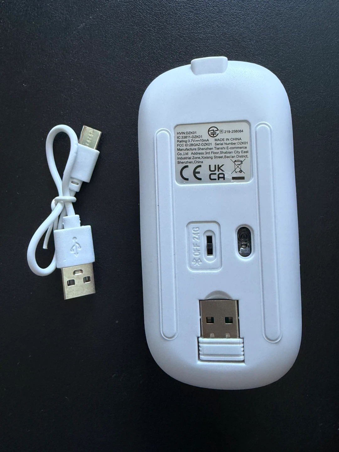 White Wireless Mouse with USB Charging Cable - photo 4