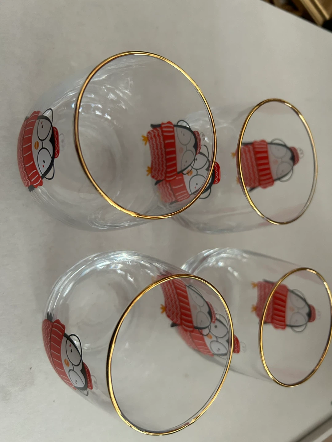 Set of 4 Drinking Glasses with Penguin Design