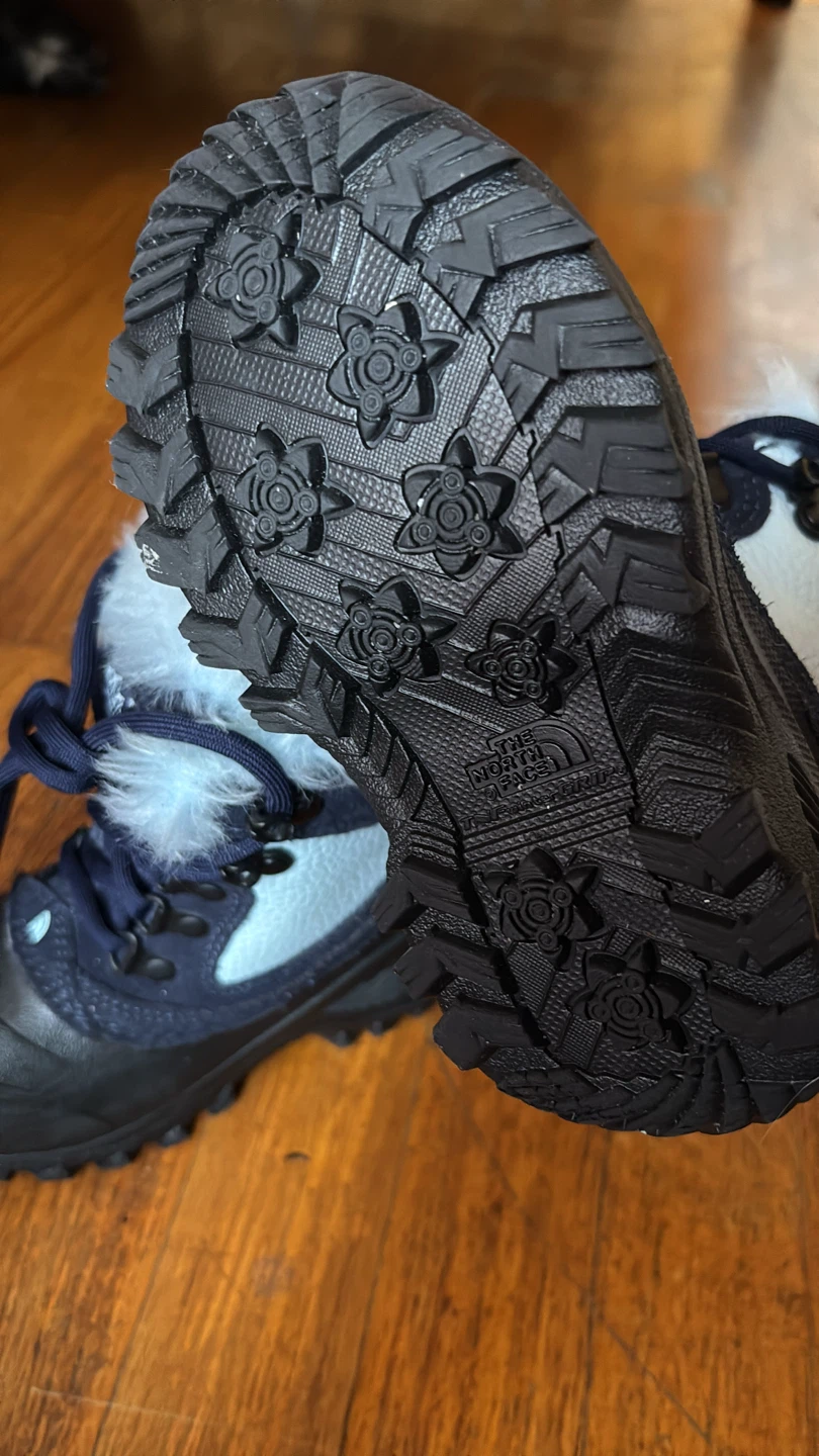 The North Face Kids Winter Boots Size 10 - photo 2