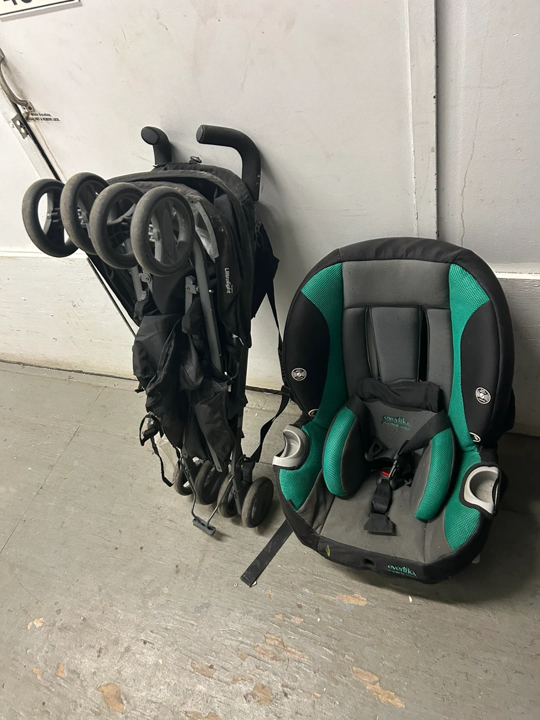 Evenflo Car Seat and Lightweight Stroller Combo
