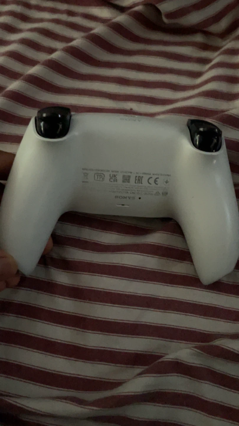 Sony PlayStation 5 DualSense Wireless Controller - photo 2