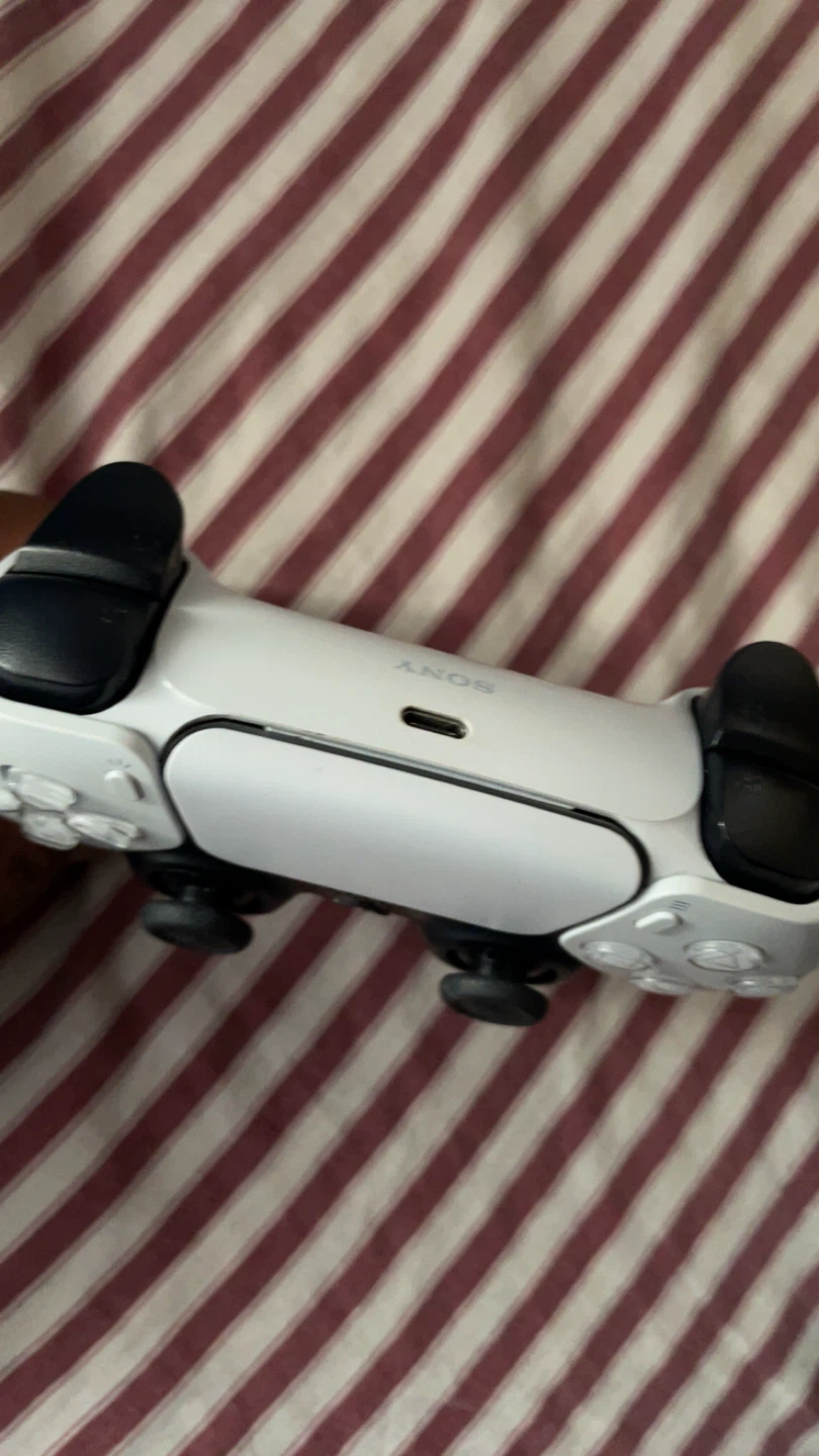 Sony PlayStation 5 DualSense Wireless Controller - photo 4