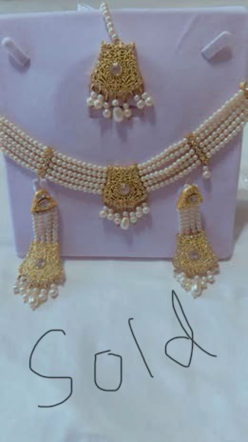 Choker Necklace Sets with Earrings and Tikka - photo 3