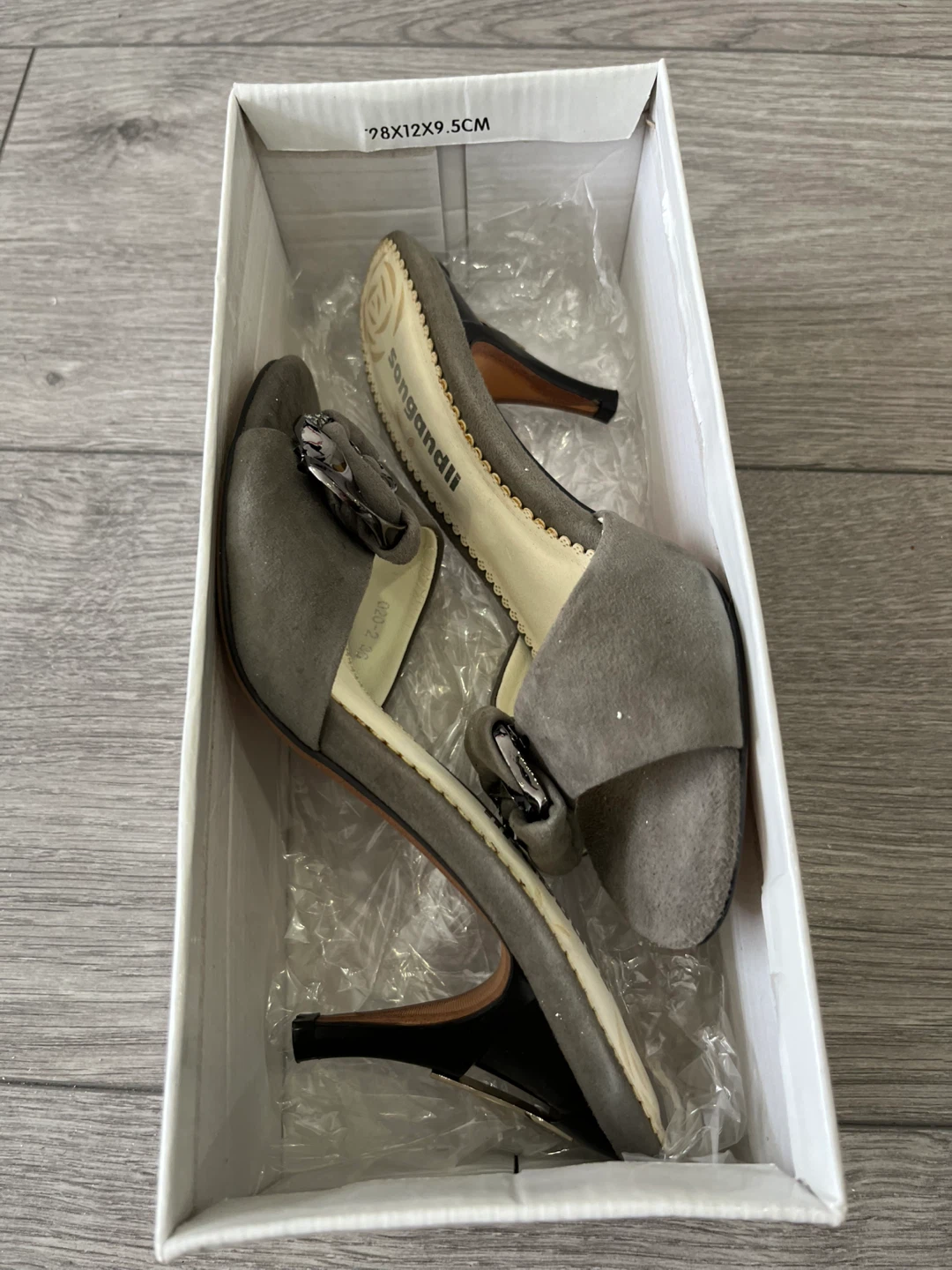 Song of Songs Grey Heels Size 37 - photo 4