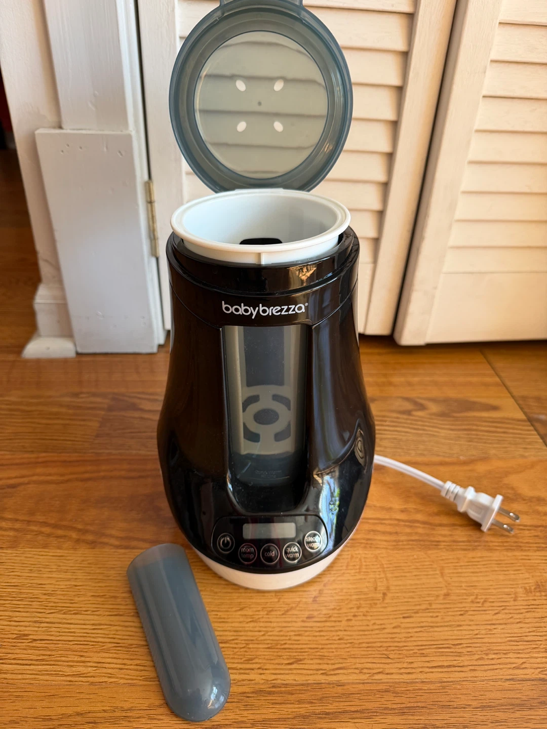 Baby Brezza Bottle Warmer - photo 2
