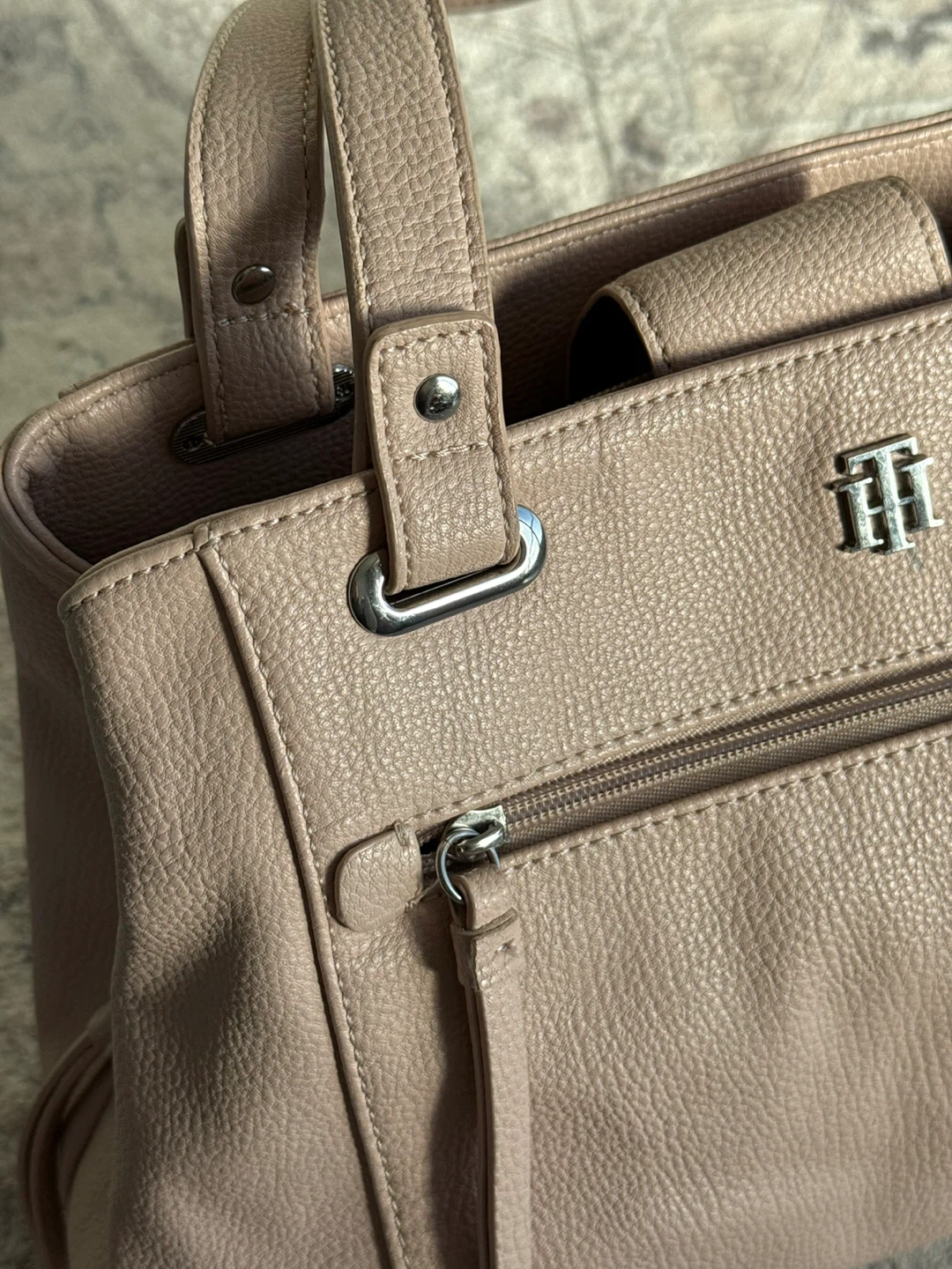 Tommy Hilfiger Pink Faux Leather Tote Bag - photo 3