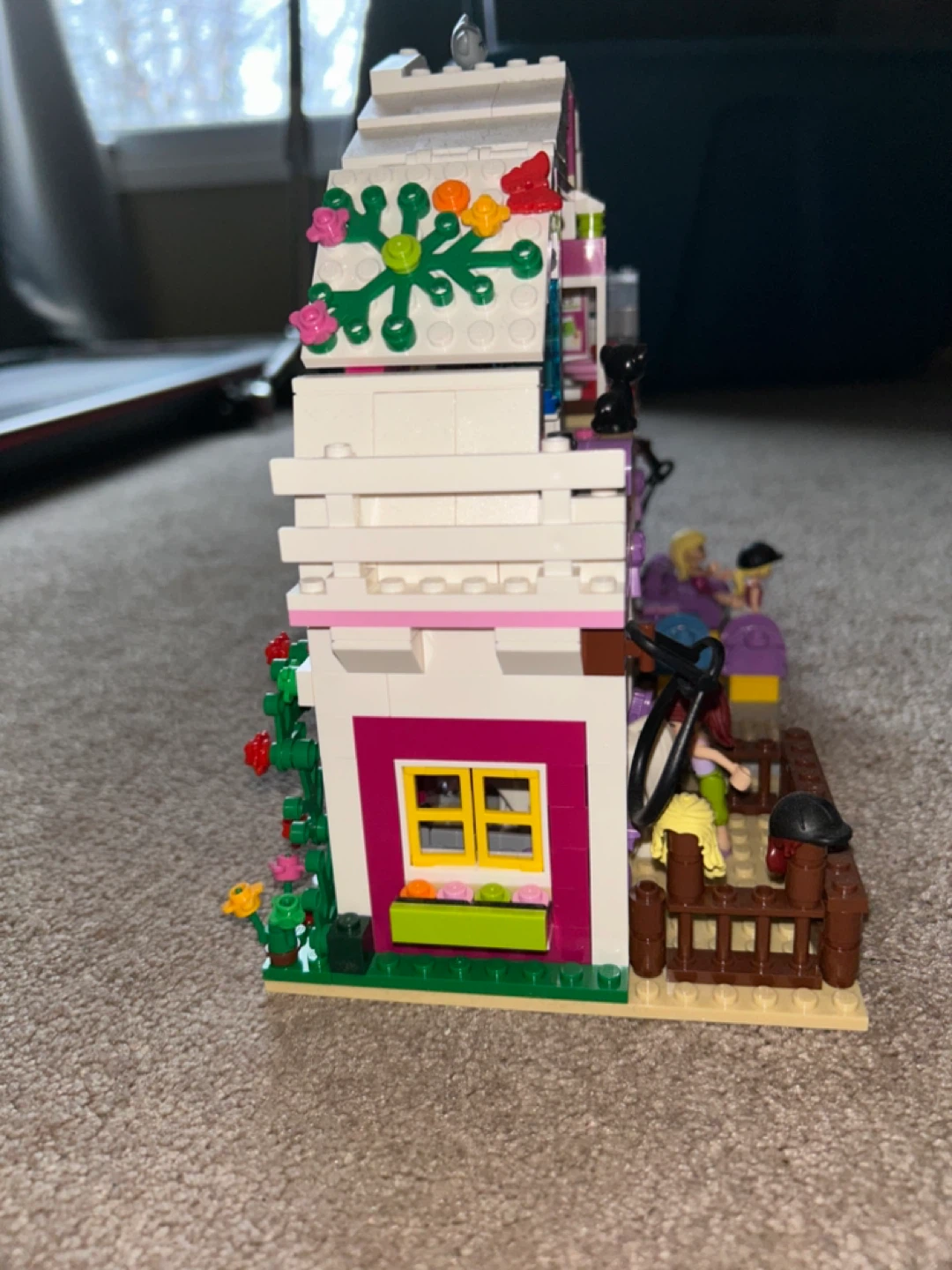 LEGO Friends Sunshine Stable – Prebuilt Set (Almost Complete) - photo 3
