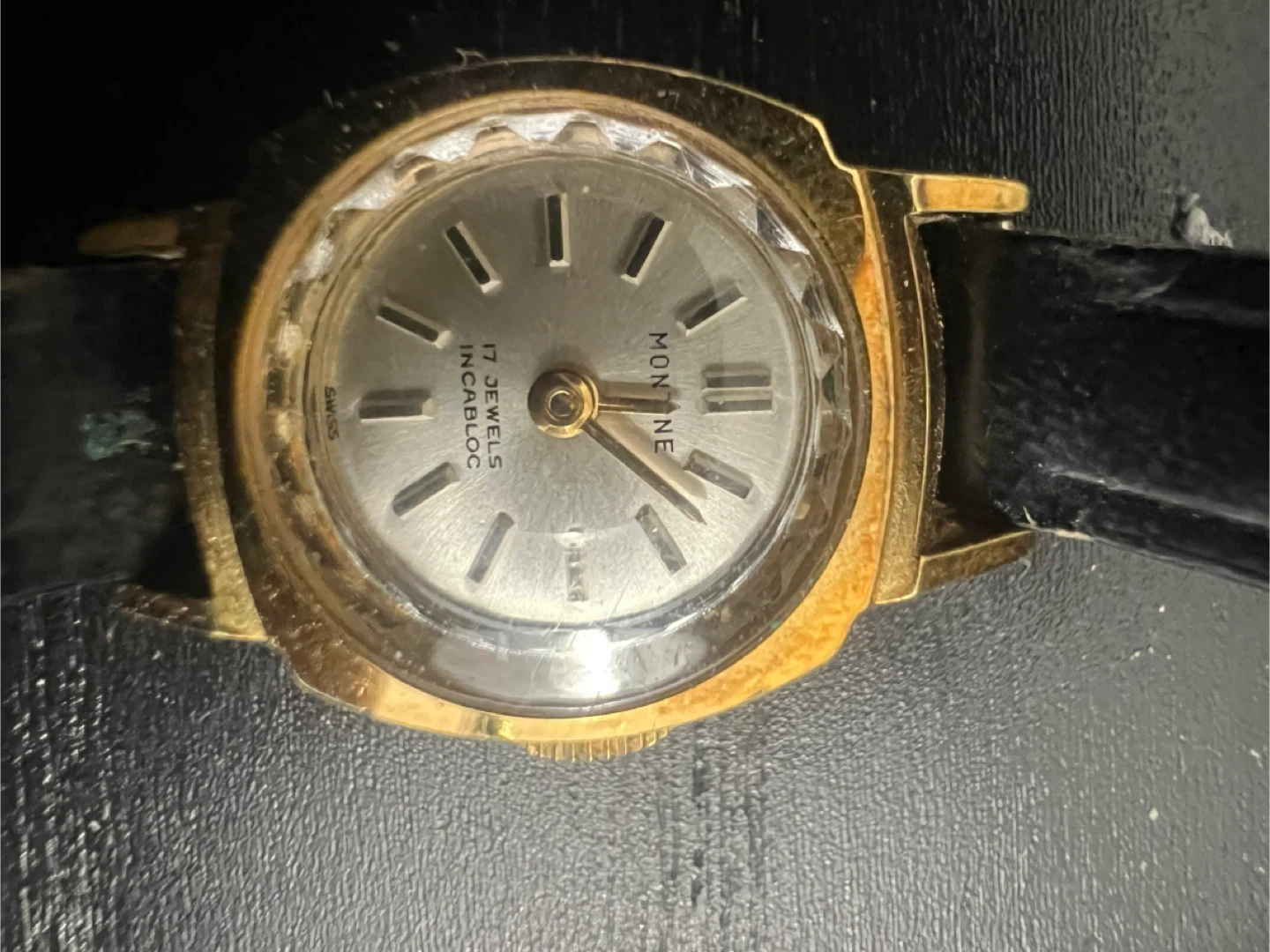 Montine 17 Jewels Swiss Watch - photo 2