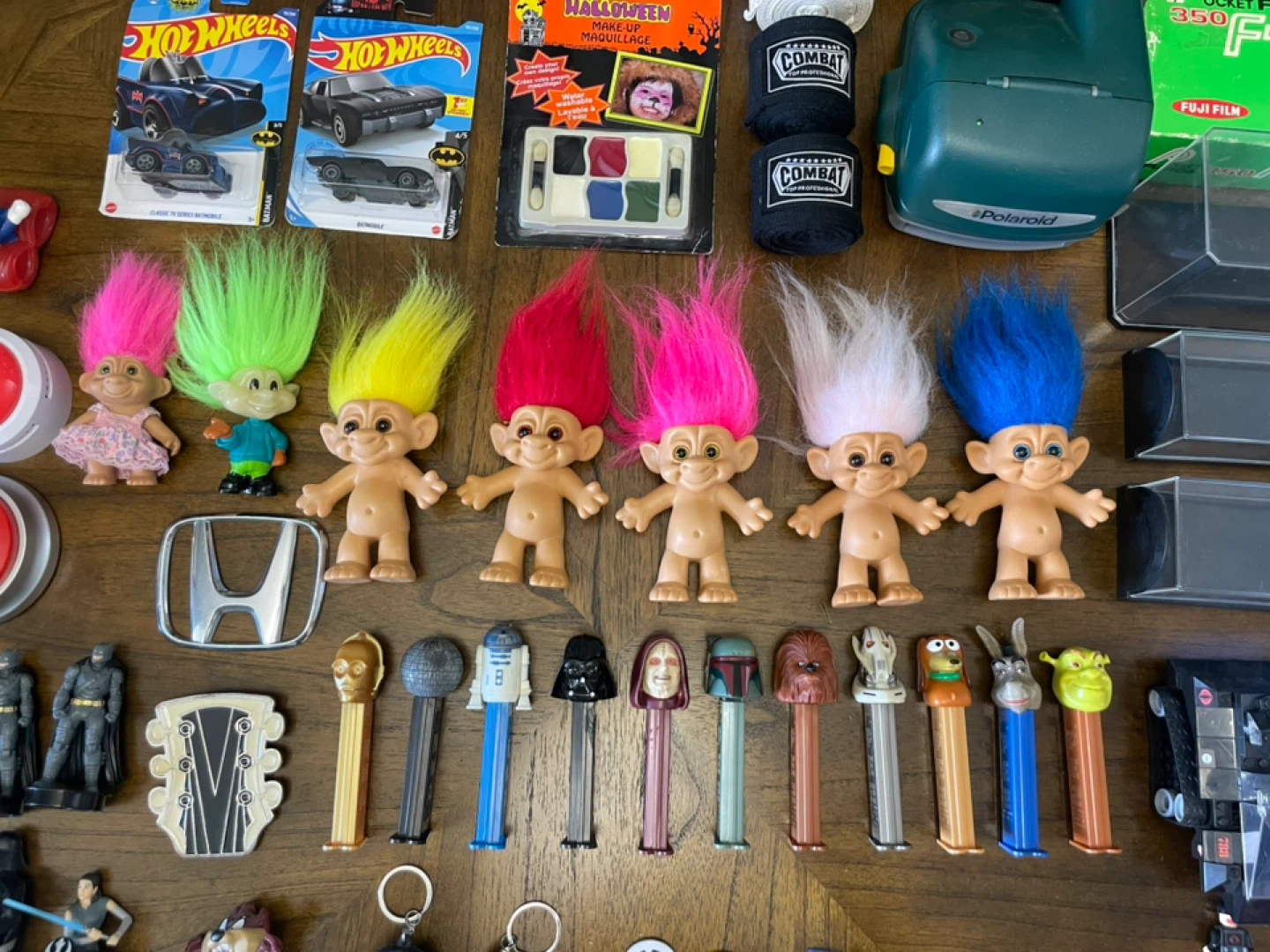 Cash or trade, Mixed Lot of Collectible Toys - photo 3