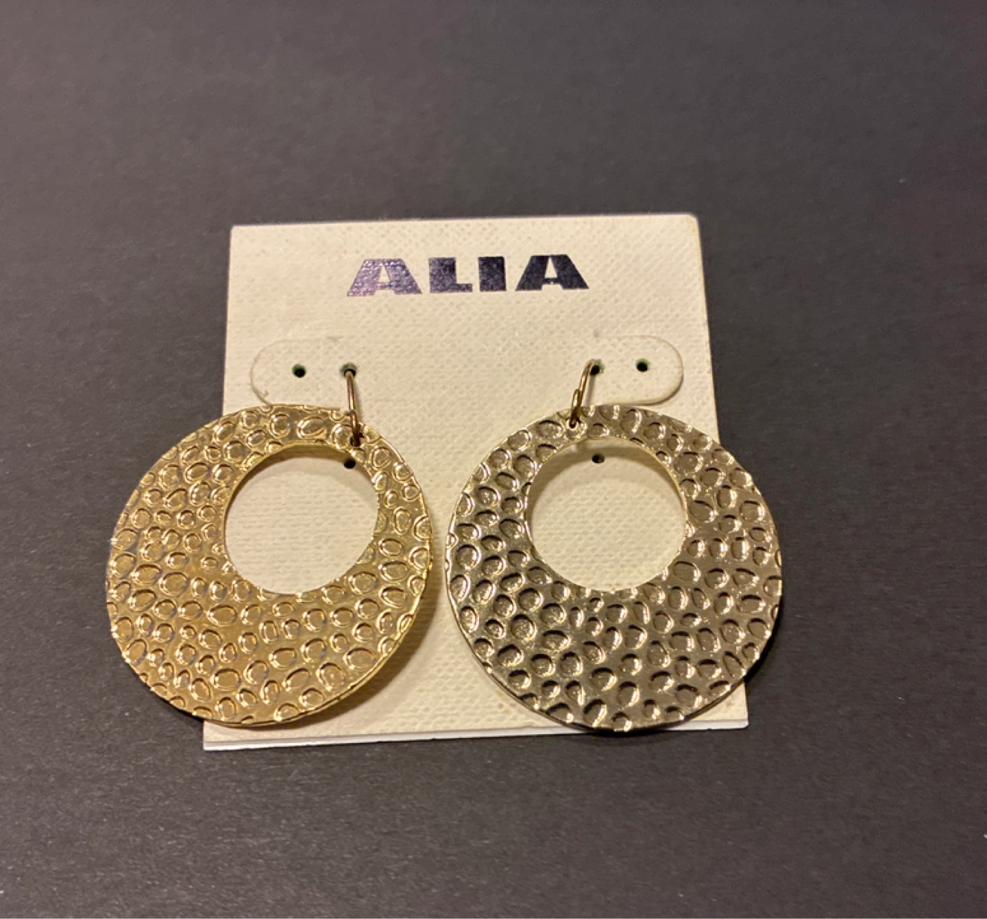 ALIA Hoop Earrings