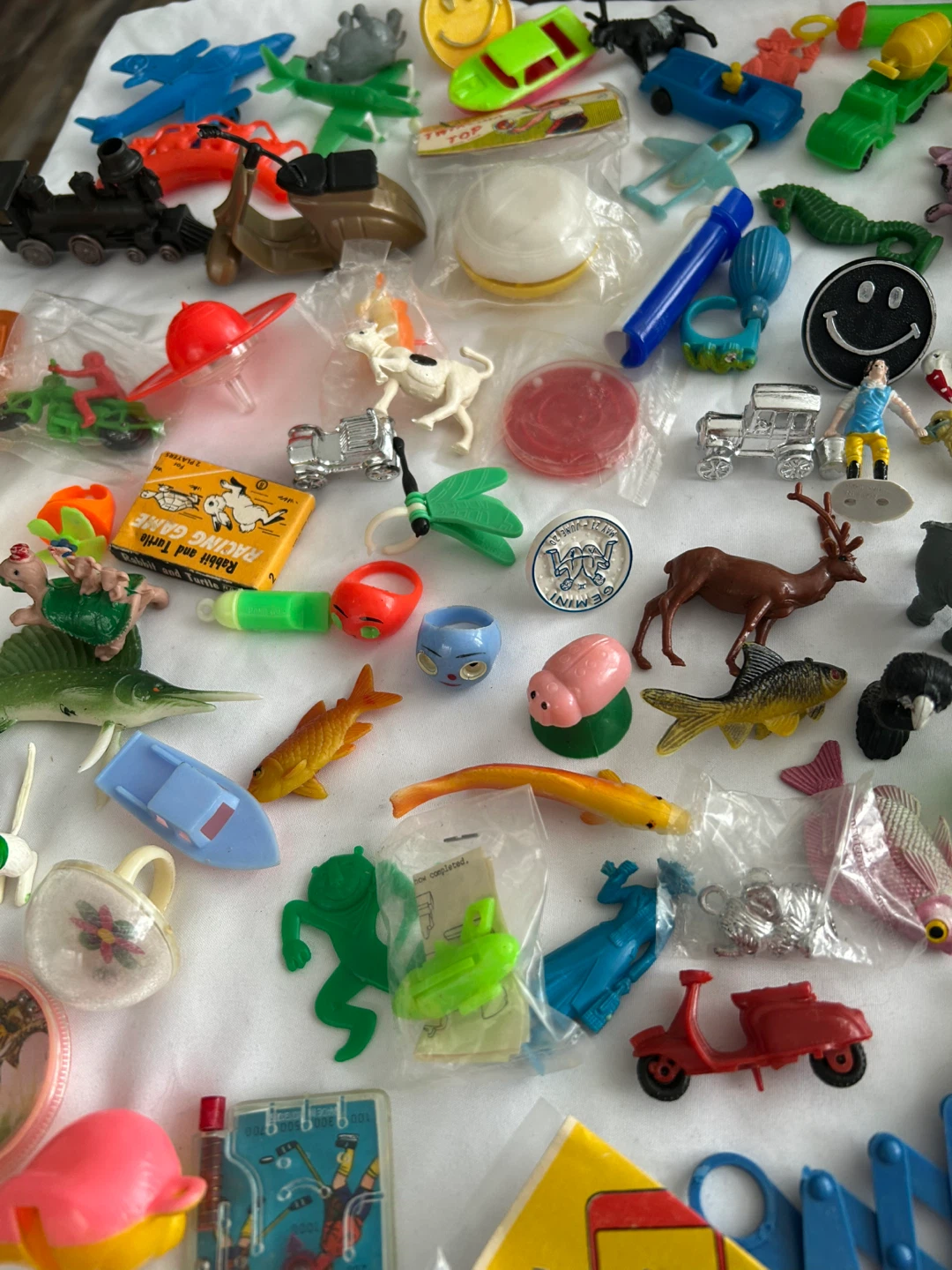 Assorted Miniature Toys and Novelty , Items - photo 4