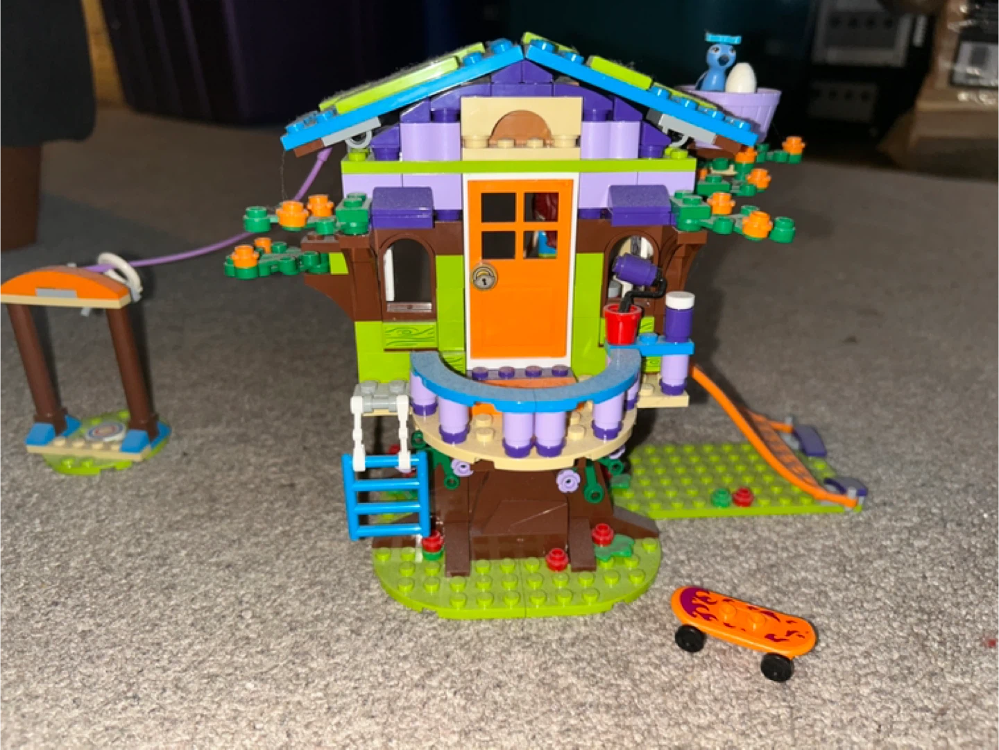 LEGO Friends Mia’s Tree House – Complete Set (Display Condition)