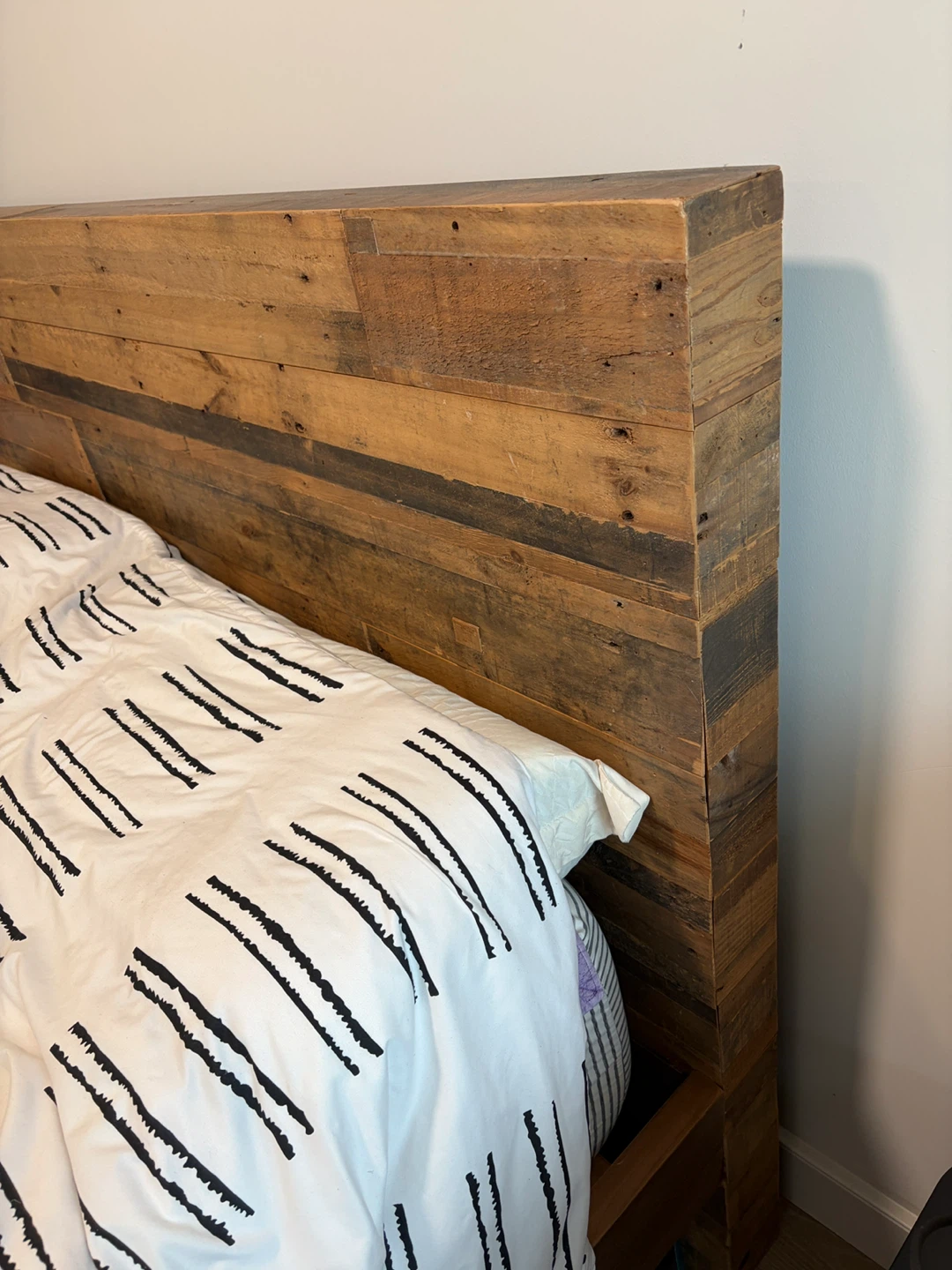 West elm bed frame with mattress - Queen size - photo 2