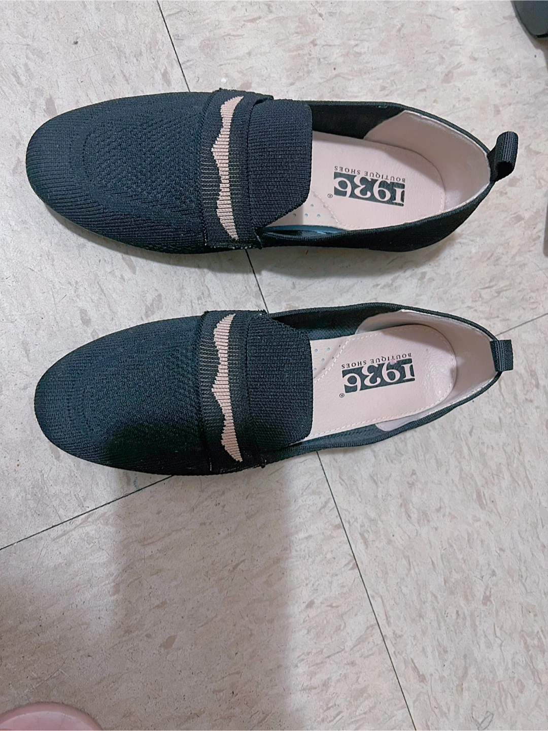 1936 Boutique Shoes Women's Loafers - Black