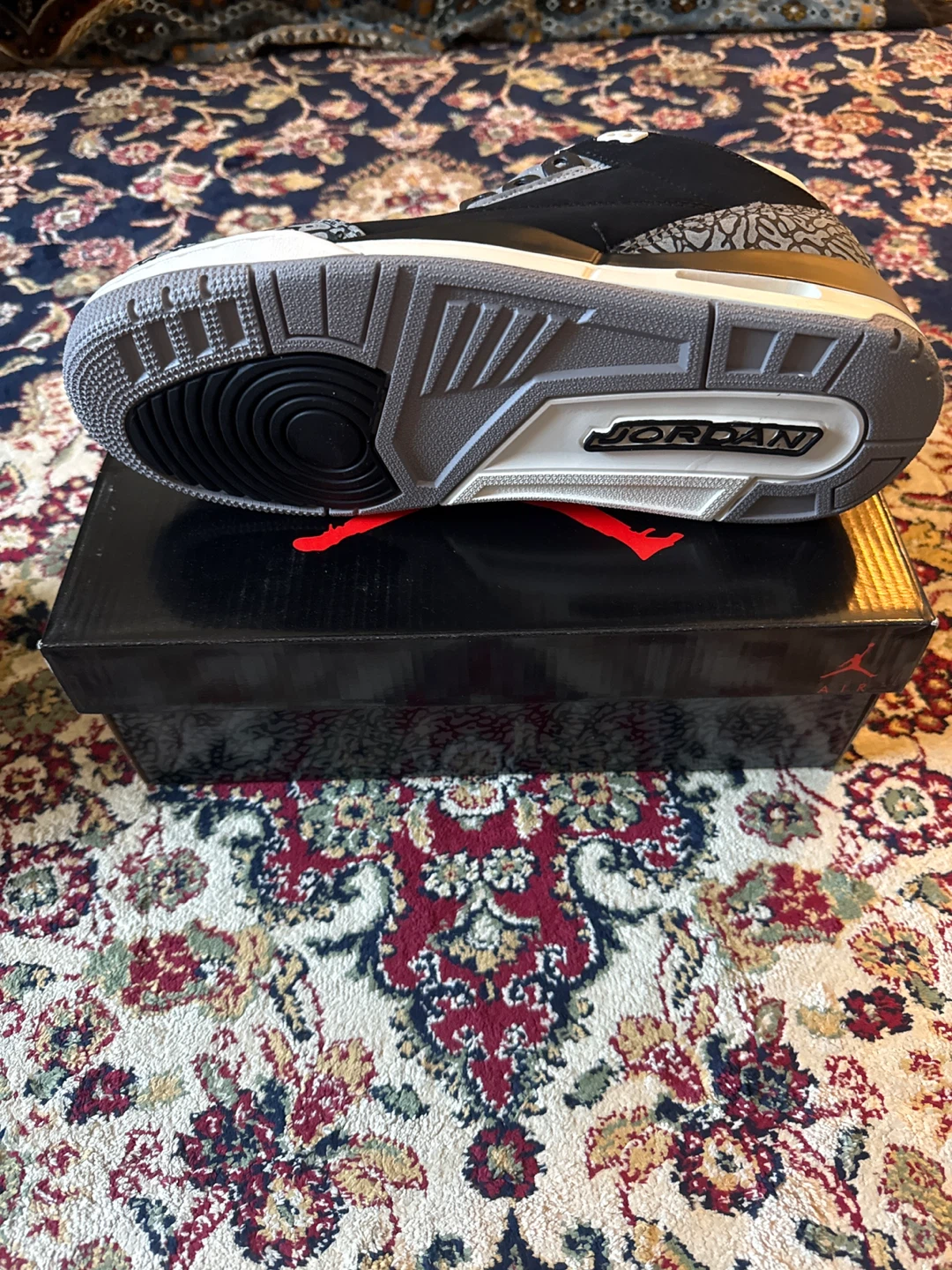 Air Jordan 3 Retro "Cement Grey" - photo 2