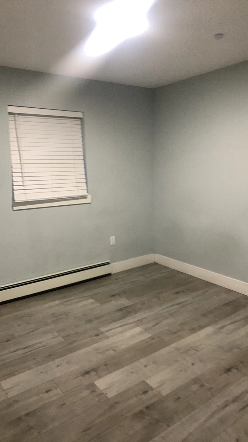 Room for rent in surrey