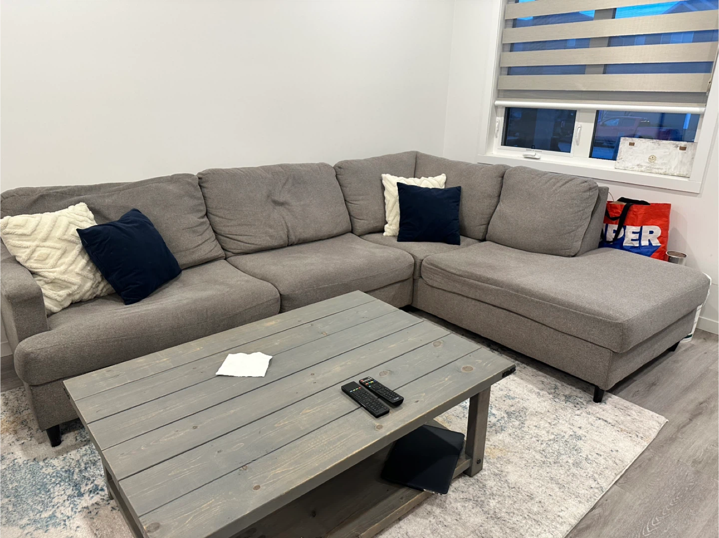 Santasia sectional  / Right Facing chaise - photo 2