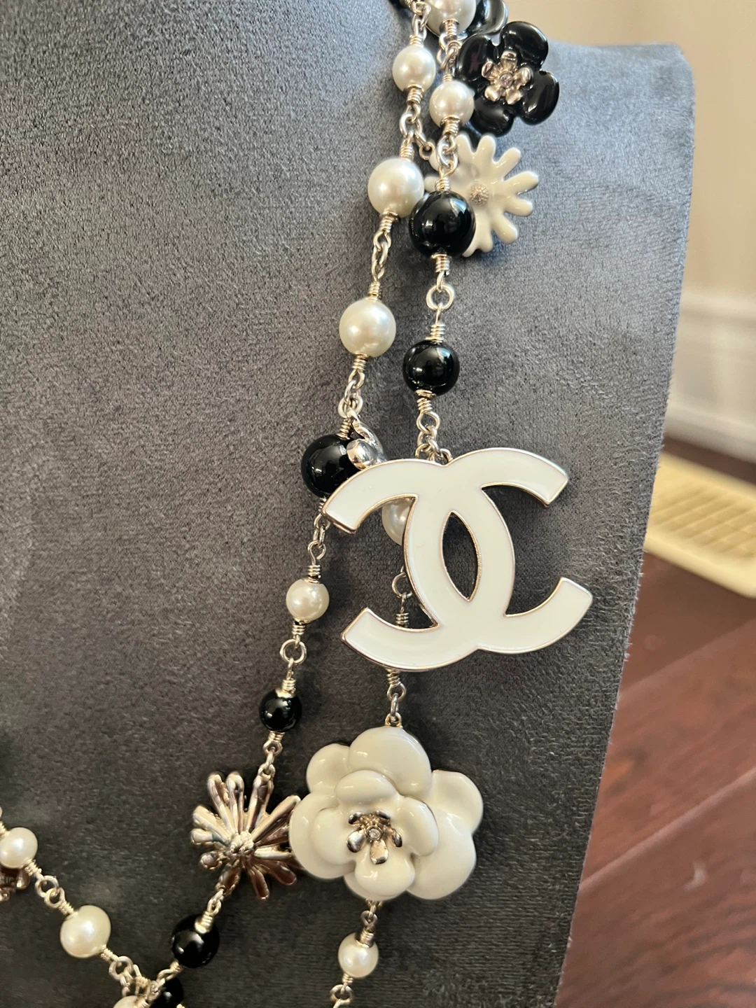 Chanel Pearl and Charm Necklace - photo 3