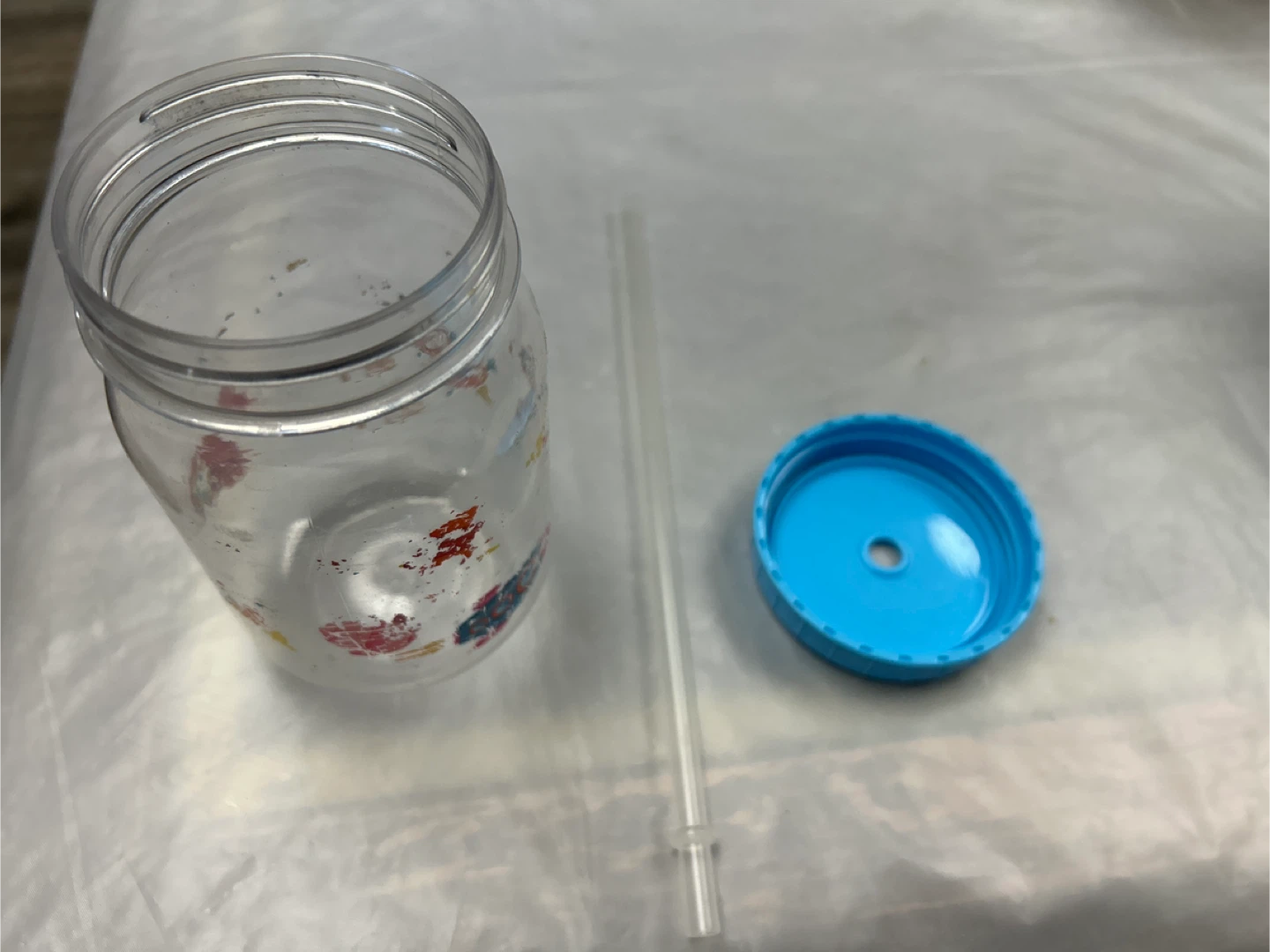 Plastic Tumbler with Blue Lid and Straw - photo 3